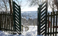 Weinberg am Berentroper Berg im Winter mit Blick auf Neuenrade