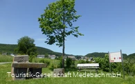 Infotafel Medebacher Geschichtsweg / Freistuhl in Düdinghausen